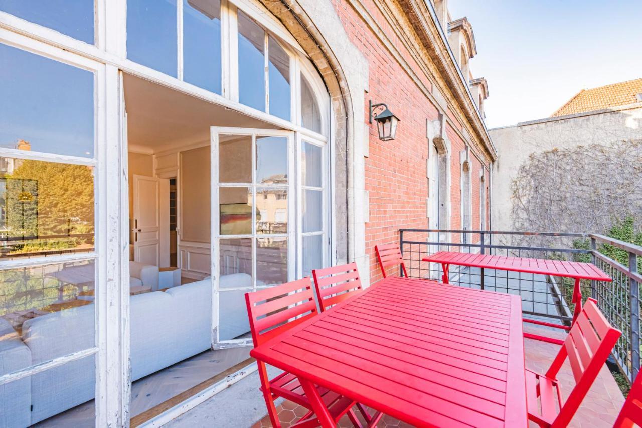 Prestige Heart Of Reims Apartamento Exterior foto